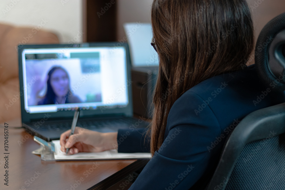 Online therapy with a psychologist in quarantine Online therapy with a psychologist in quarantine