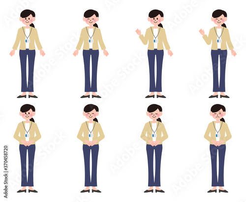 ポーズをとっているOLの女性