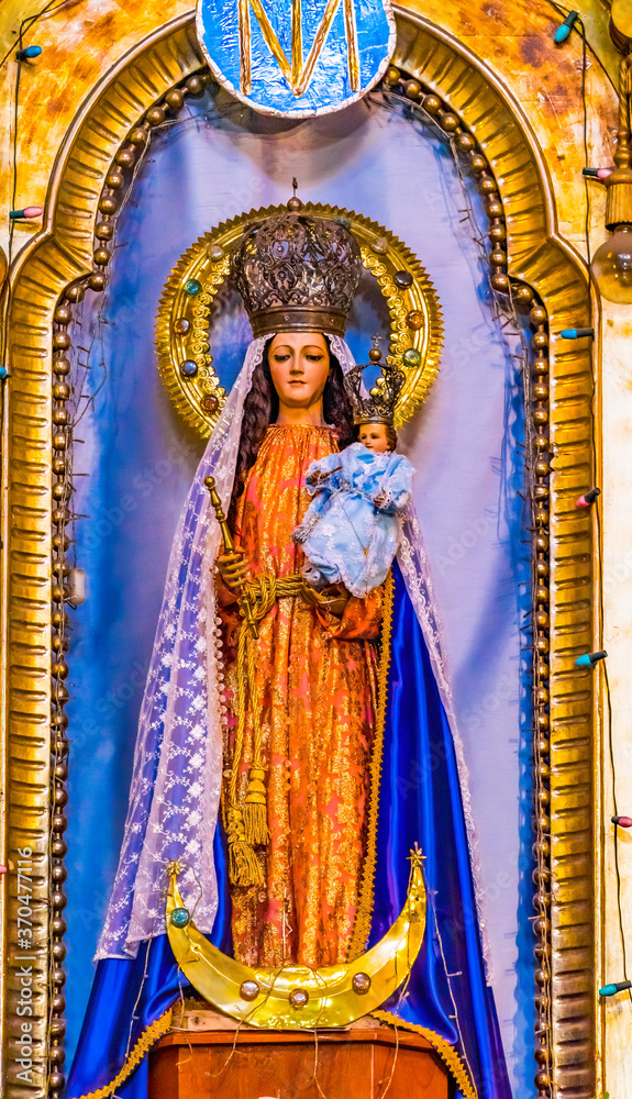 Fototapeta premium Mary Statue Basilica San Cristobal Church Puebla Mexico