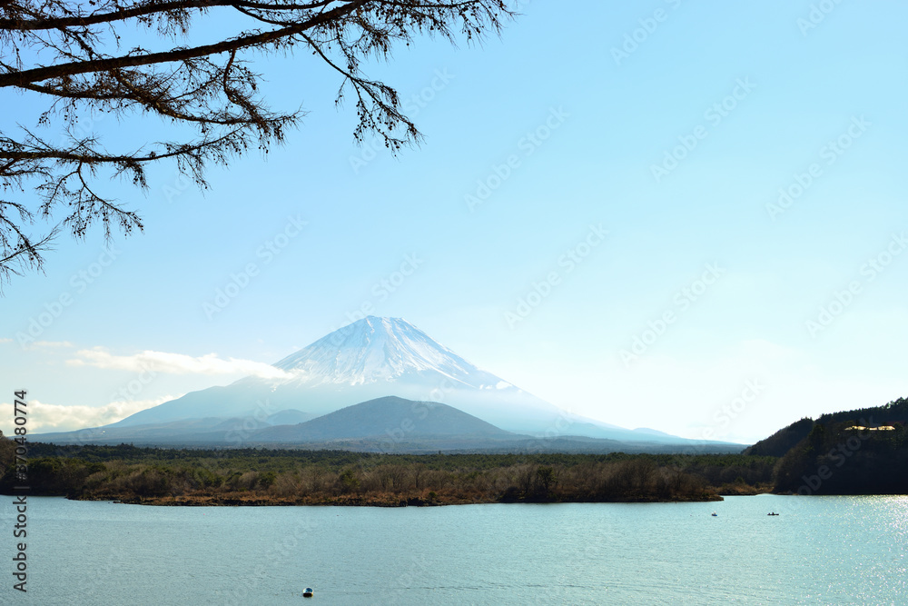 富士　富士山　山梨県精進湖付近の風景