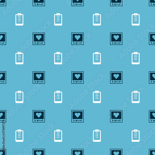 Set Photo frames and hearts and Clipboard with checklist on seamless pattern. Vector.
