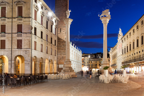 Vicenza. Piazza dei Signori con le Colonne deo Leone alato e di Cristo Redentore. photo