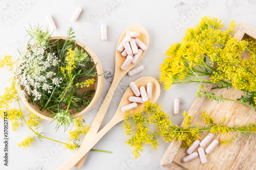 Canvas Print Alternative medicine, naturopathy and dietary supplement