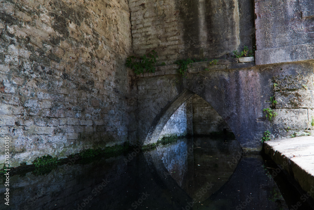 Medieval sources in the town of San Gimignano in Tuscany