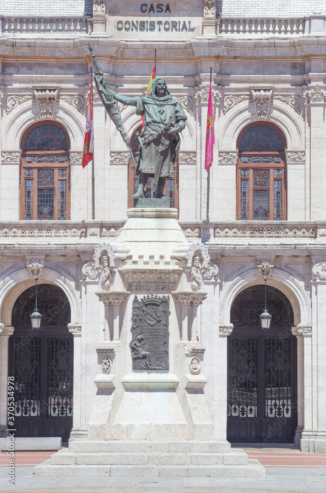 Count Pedro Ansurez monument, Valladolid Plaza Mayor, Spain