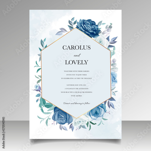 Wedding invitation template set with beautiful blue floral bouquet and border decoration © mariadeta