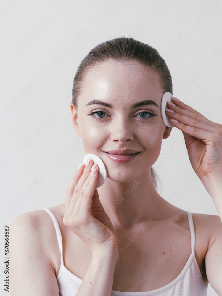 Cotton pad woman cosmetic concept clen skin makeup beauty face Cotton pad woman cosmetic concept clen skin makeup beauty face