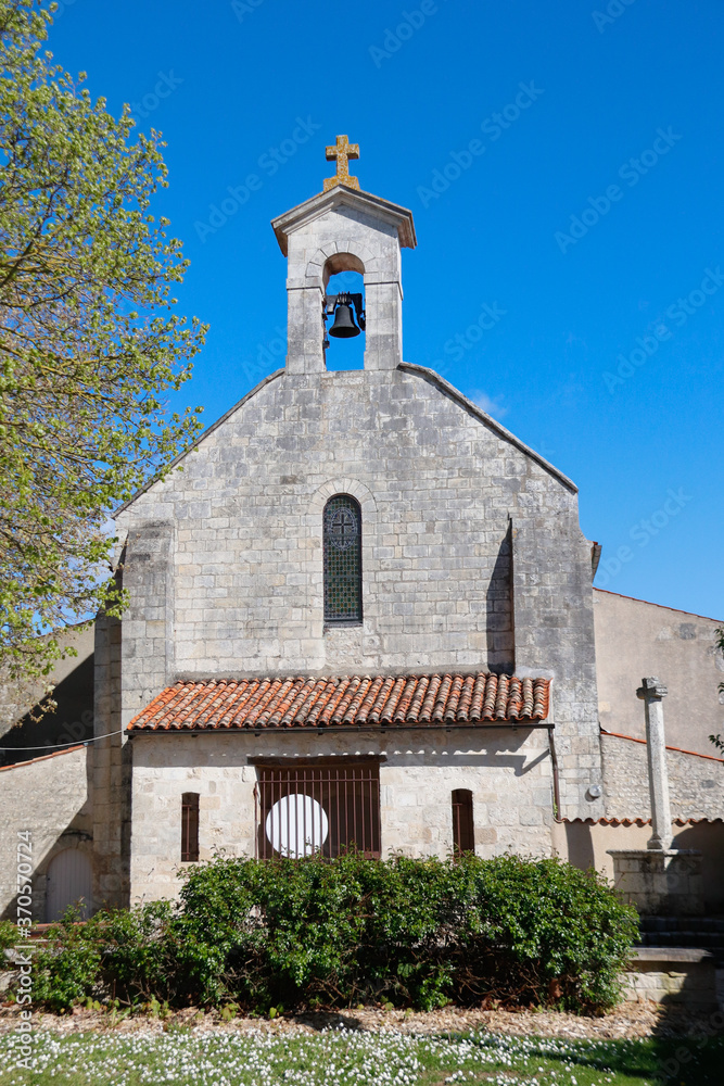 Fototapeta premium Nouvelle-Aquitaine - Charente-Maritime - Lagord - Eglise Sainte-Marie