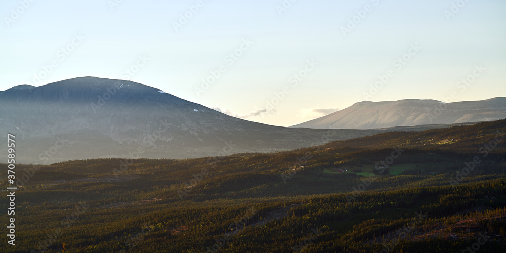A minimalism photo of mountains in Hemsedal. Shot in July on a hot evening.  