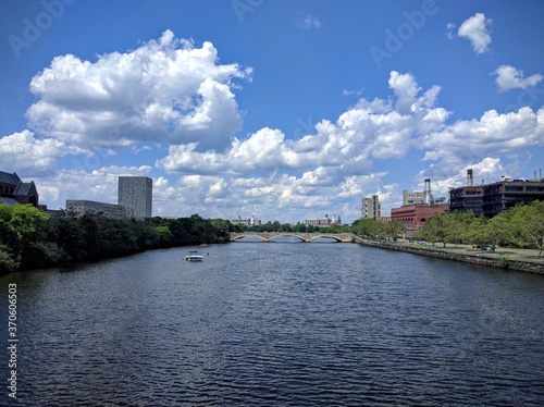 Overview of Charles River in Boston, Massachusetts © Smn Jlt