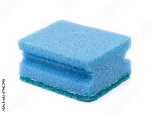 One new clean dishwashing sponge