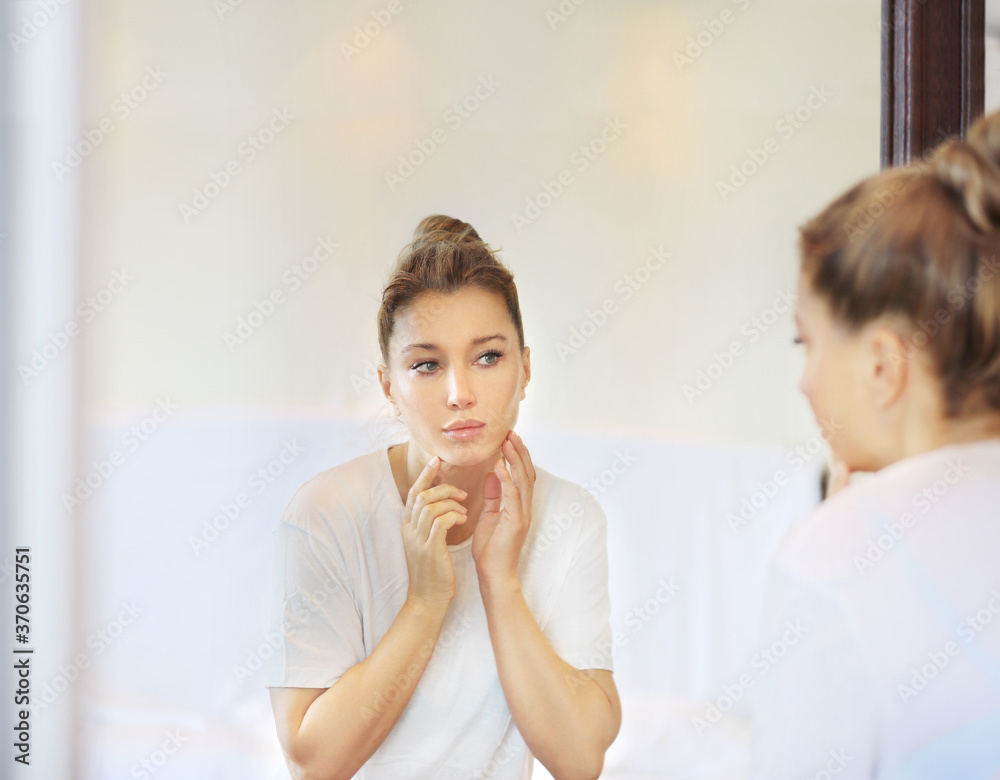 Magic anti-aging cream.Applying the cream.	
