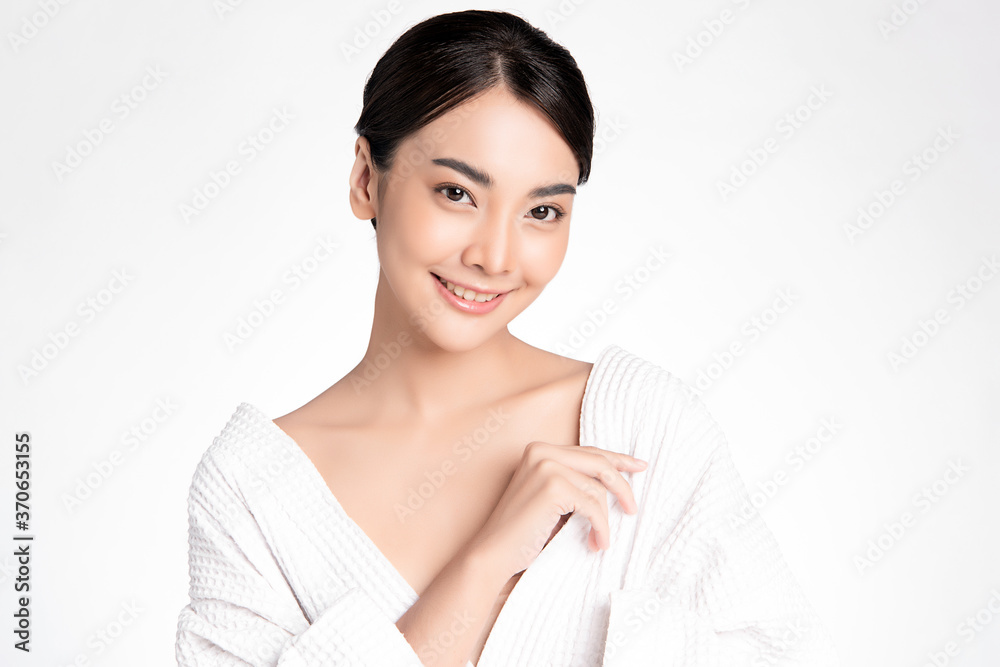 Beautiful Young asian Woman with Clean Fresh Skin, on white background, Face care, Facial treatment, Cosmetology, beauty and spa, Asian women portrait Beautiful Young asian Woman with Clean Fresh Skin, on white background, Face care, Facial treatment, Cosmetology, beauty and spa, Asian women portrait