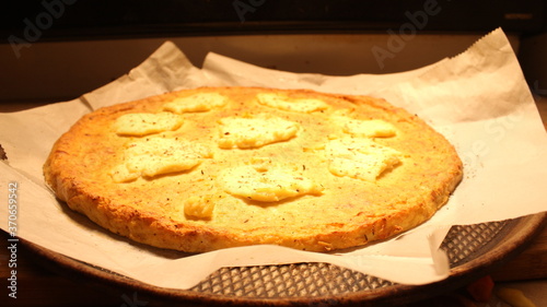 Baked Cauliflower Crust Pizza & Ricotta (ID: 370659542)