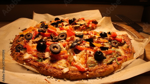 Cauliflower Crust Pizza Supreme Baked