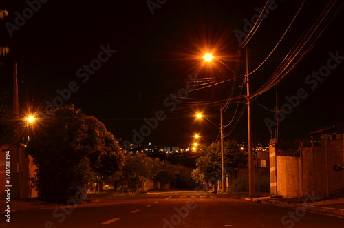 RUA DE NOITE