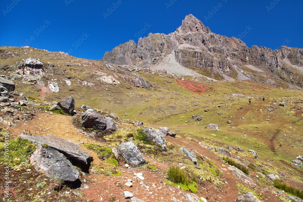 Ausangate trek trekking trail Andes Peru