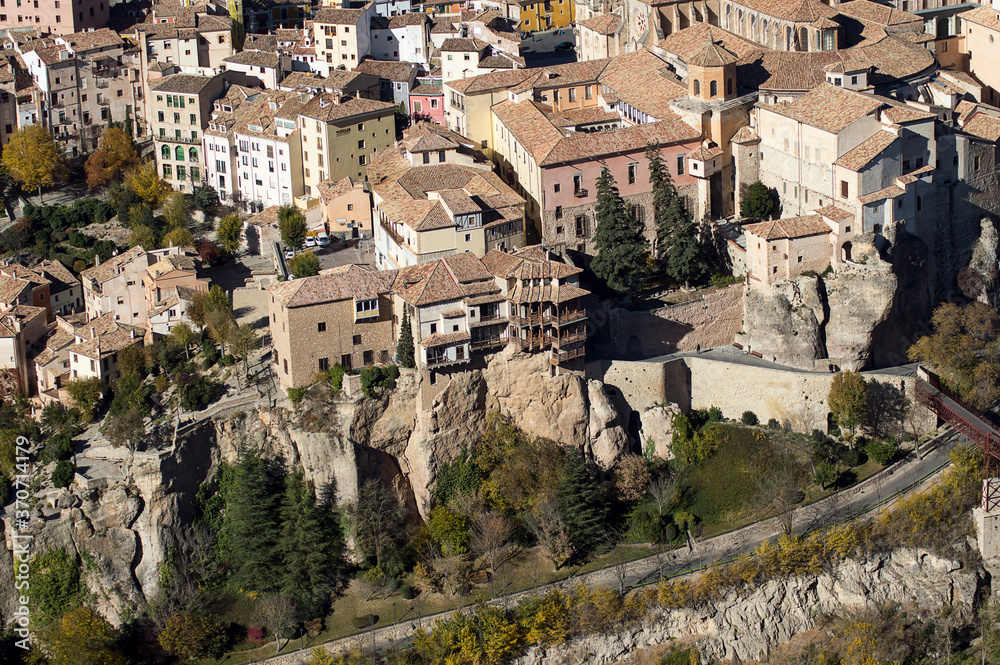 Cuenca, casas colgantes, vista aérea, panorámica.