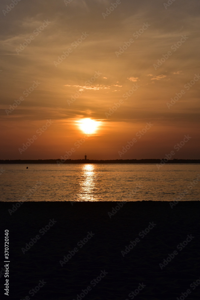 Sonnenuntergang in der Bucht von Arcachon