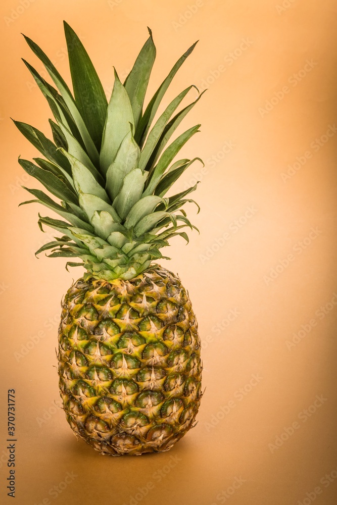 Fototapeta premium Fresh whole pineapple