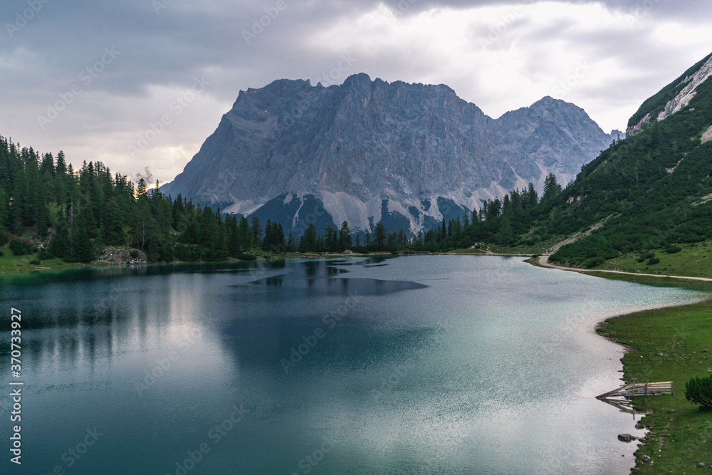 Fototapeta premium Lake and mountains, view to the Zugspitze from Seebensee, Austria