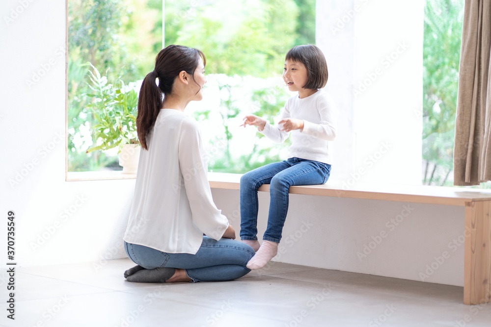 アジア人 親子 母と娘 ポートレート アジア人 親子 母と娘 ポートレート