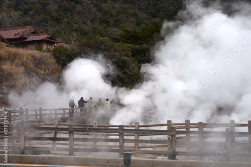 雲仙温泉の雲仙地獄から立ち上る噴煙