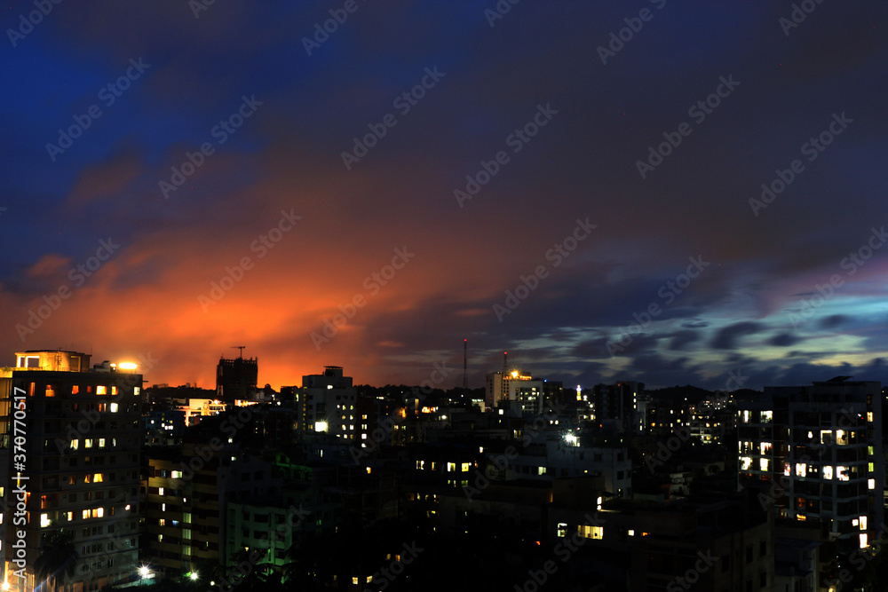 Obraz premium Red Ray of Sky