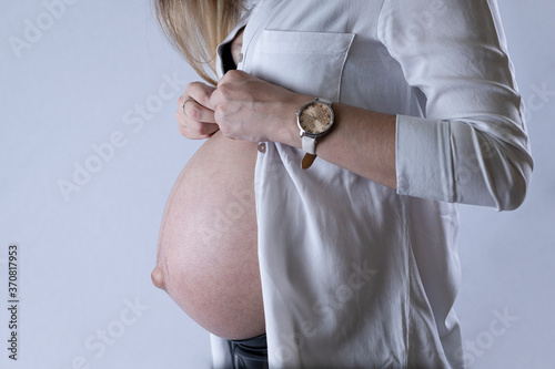 Mujer embarazada de 8 meses