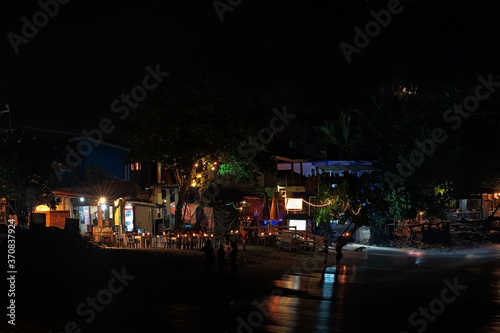 Night life scene on Unawatuna Beach in Sri Lanka © havoc
