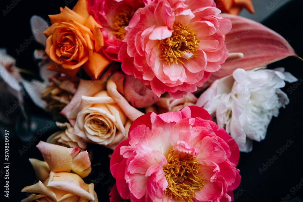 Fototapeta Niesamowite kwiaty ślubne, kolorowy bukiet ślubny.