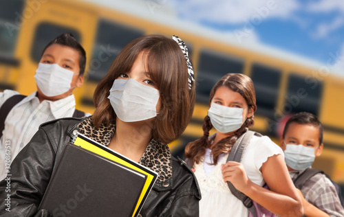 Hispanic Students Near Scho...