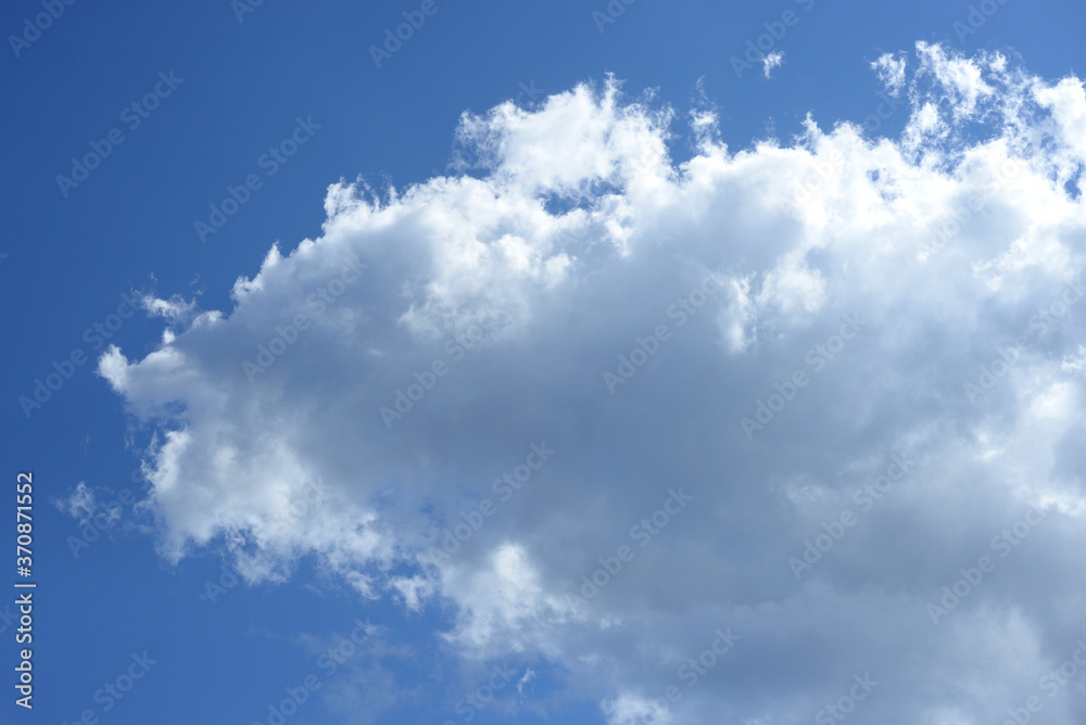 Obraz premium Blue sky and clouds.