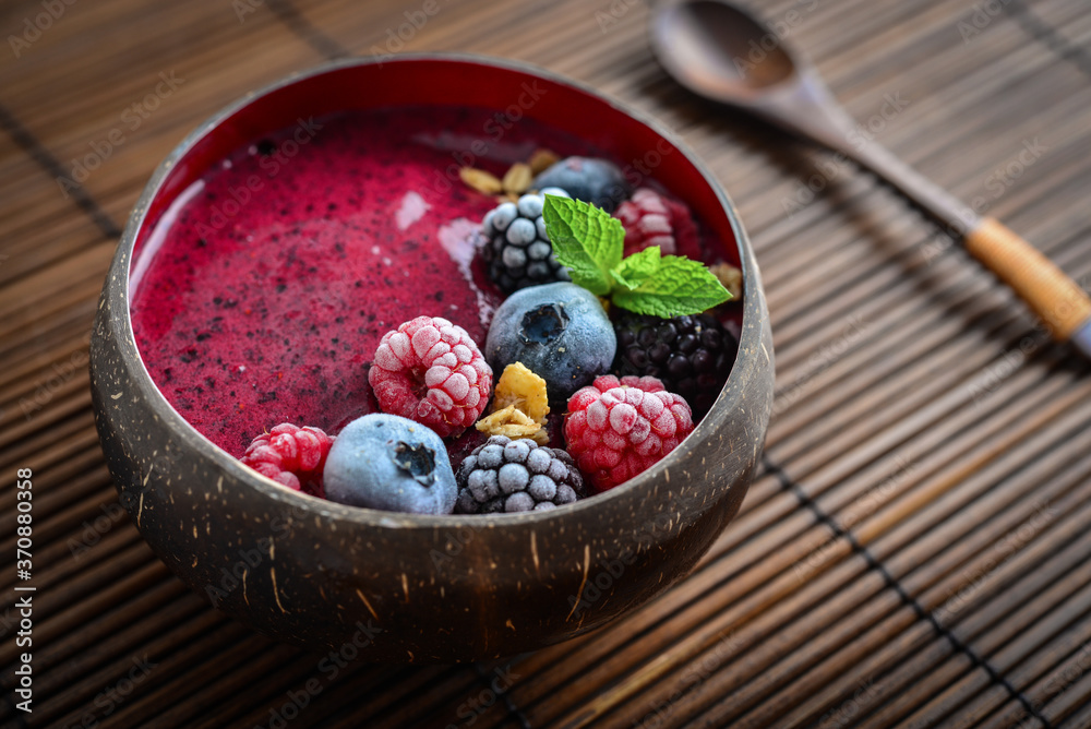 Fotografie Acai smoothie bowl