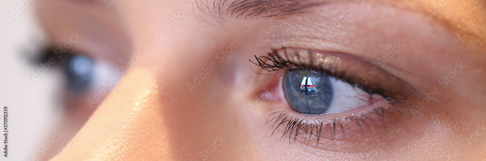 Woman with blue eyes Woman with blue eyes