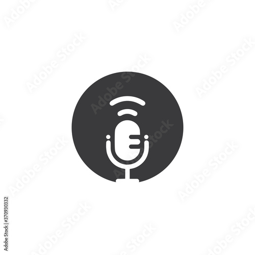 Microphone Icon vector Design Template