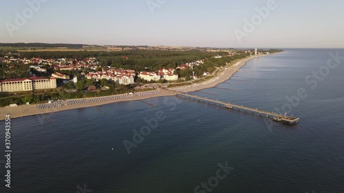 Wallpaper Mural Ostseebad Kühlungsborn und seine Seebrücke, Mecklenburg-Vorpommern, Deutschland Torontodigital.ca