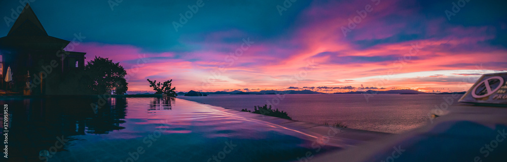 Fototapeta premium Sunset view in Koh Yao Yai, island in the Andaman Sea between Phuket and Krabi Thailand