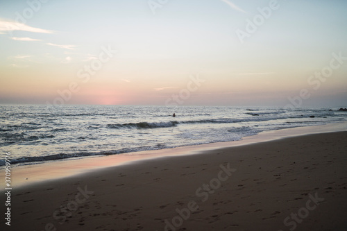 Puesta de sol en Cala de roche en chiclana de la frontera,cadiz,andalucia,españa © MiguelAngelJunquera