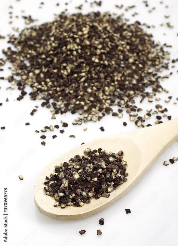 Mignonnette Pepper, piper nigrum, Grinded Pepper against White Background Mignonnette Pepper, piper nigrum, Grinded Pepper against White Background