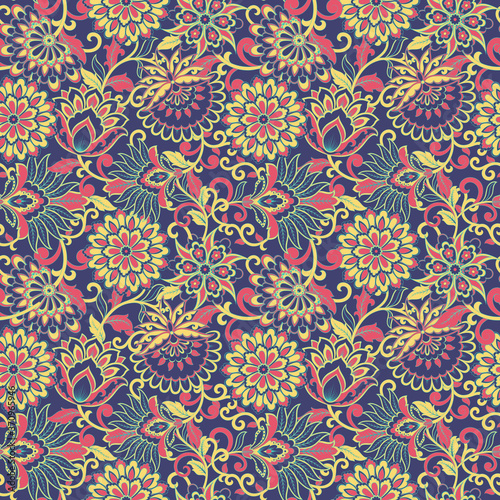 Damask style seamless floral pattern