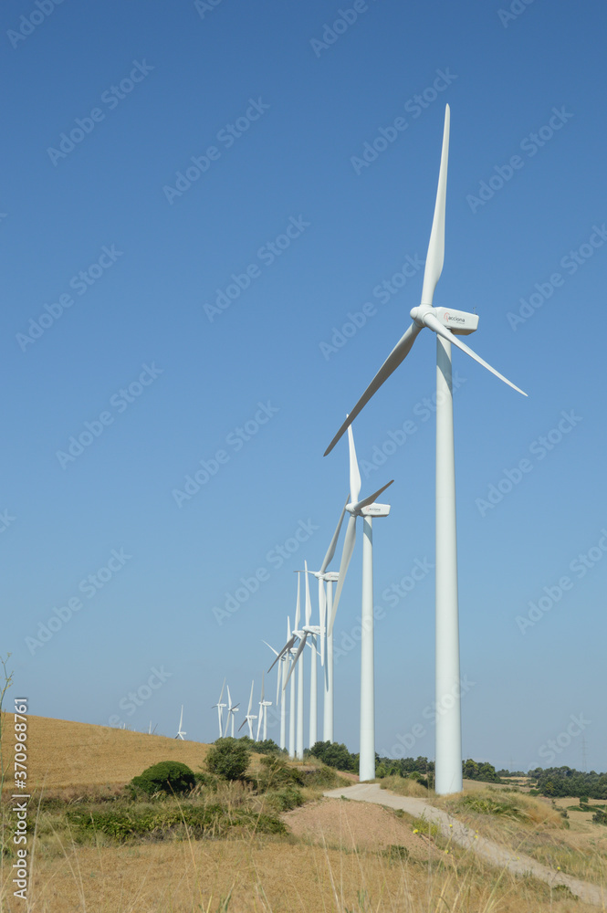 éoliennes vent energie paysage agriculture chaleur environnement ecologie éoliennes vent energie paysage agriculture chaleur environnement ecologie