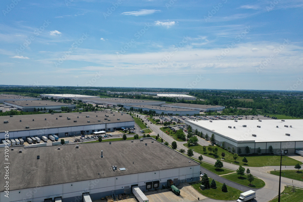 Fototapeta premium Aerial photo of warehouse and distribution centers near the Cincinnati Northern Kentucky International Airport