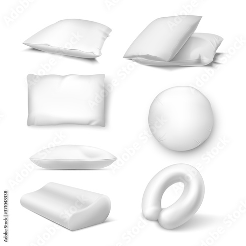 Pillows in white color assortment realistic mockups set. Cushions, bedclothing.