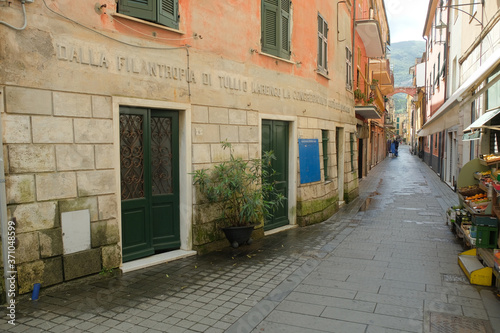 Il centro storico di Moneglia, in provincia di Genova.