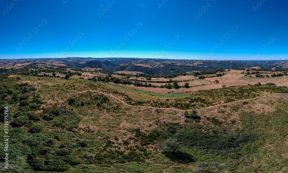 Espinasse (Cantal, France) - Vue aérienne depuis la table d'orientation