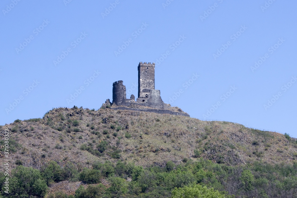 Ruines of hazmburk castle with two towers (7)