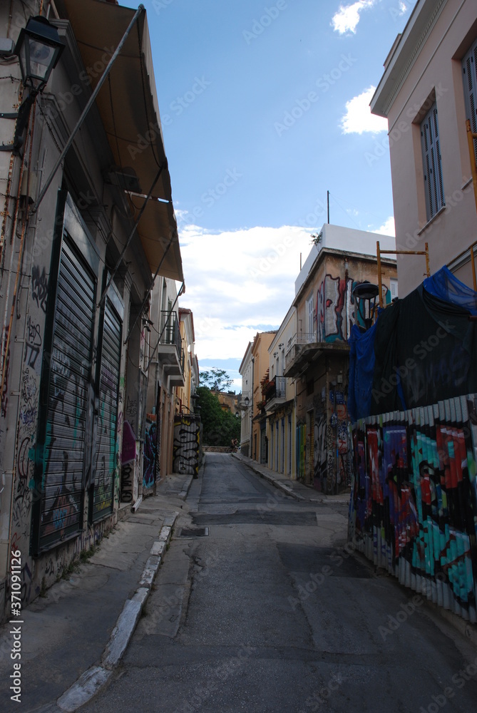 Fototapeta premium Monastiraki, Athens, Greece, May 2020: The city of Athens deserted during the coronavirus quarantine