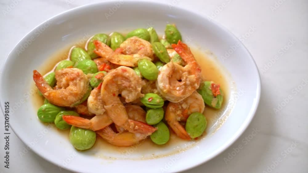 Stir-Fried Twisted Cluster Bean with Shrimp - Thai food style Stir-Fried Twisted Cluster Bean with Shrimp - Thai food style