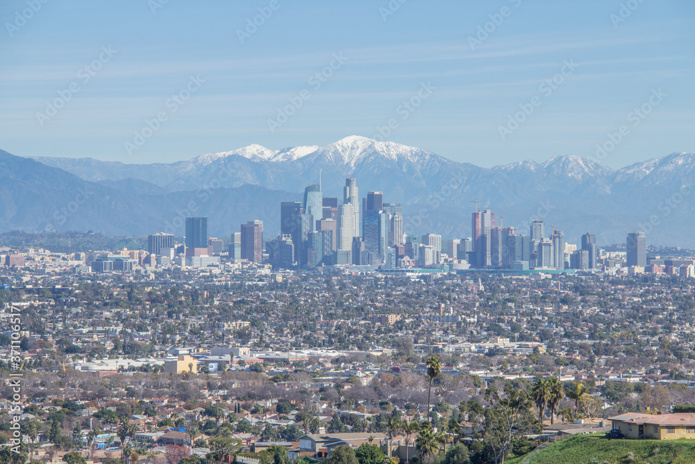 Fototapeta premium Los Angeles Skyline During the Day